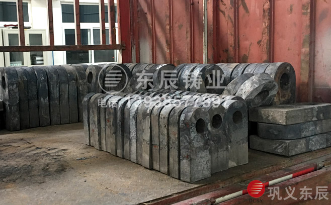 頁(yè)巖破碎機合金錘頭
